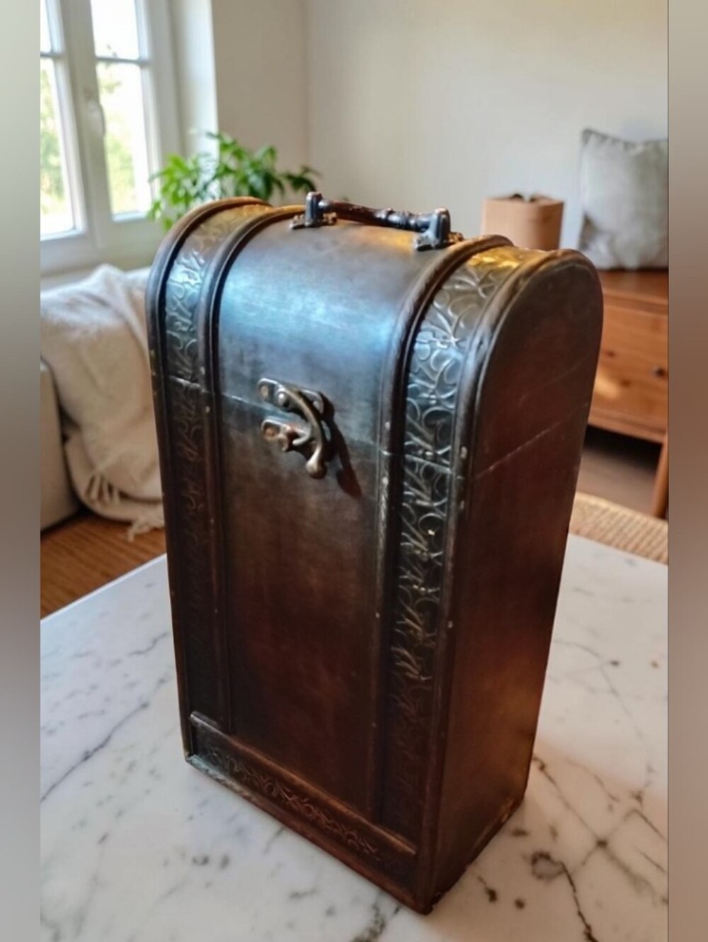 Antique Style Wooden Double Wine Gift Box Chest